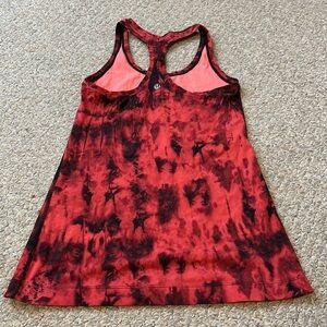 Lululemon tank